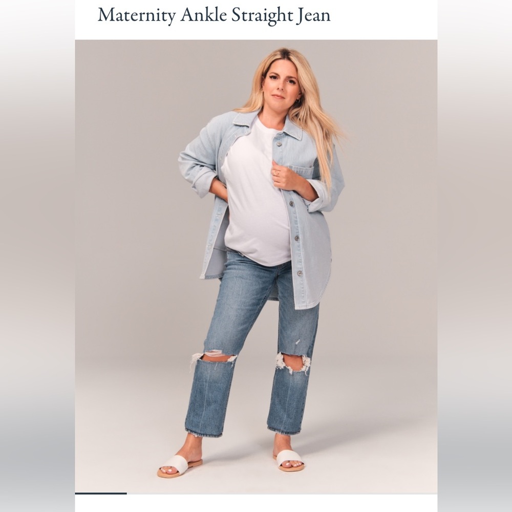 Abercrombie & Fitch Maternity “The Ankle Stright” jeans- ripped